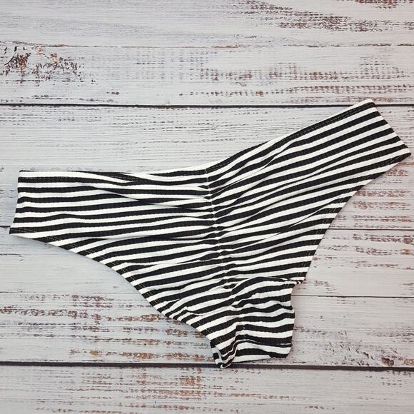 New* Black & White Striped Cheeky Bikini Bottom | XL | NWOT - Picture 4 of 8